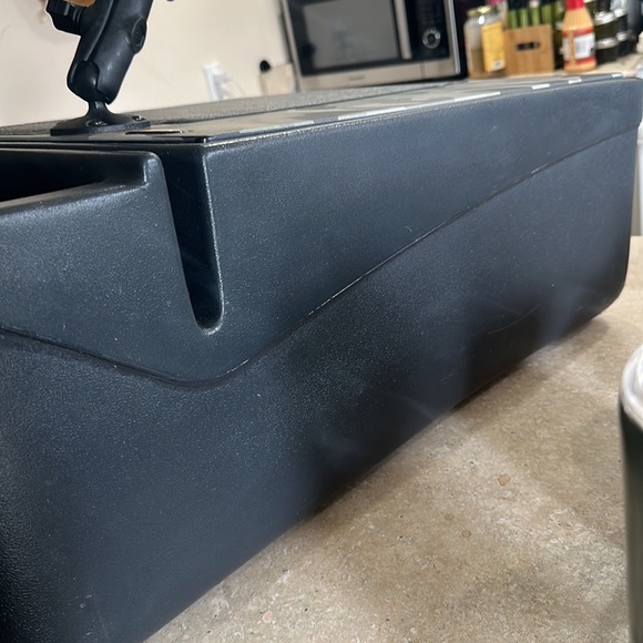 AutoExec desk with RAM Mounts x-grip cell phone holder - good condition - Picture 9 of 11